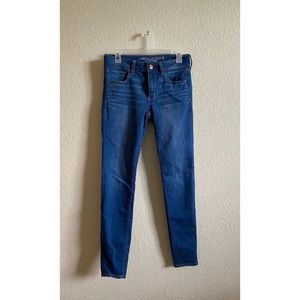 American Eagle Jeans (size 6)